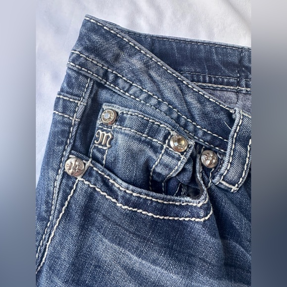 Miss Me Signature Ankle Skinny Jeans with Embellished Pockets - Picture 6 of 8